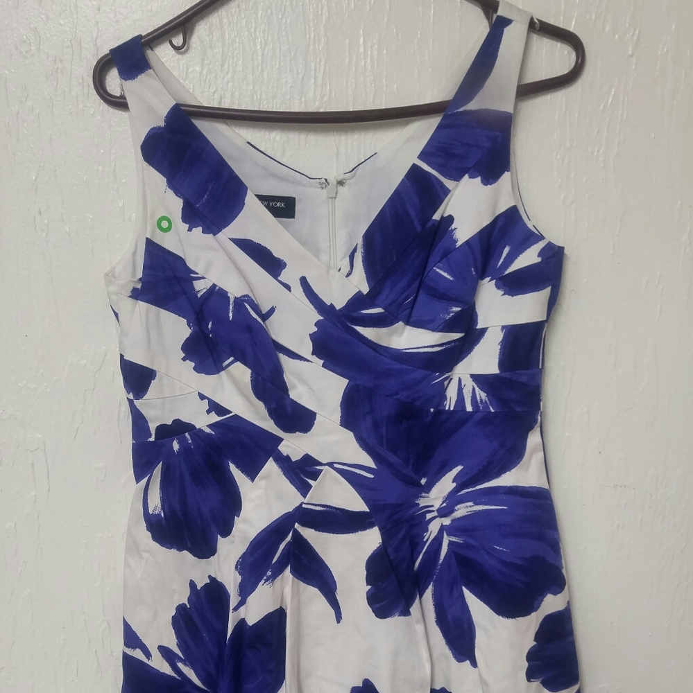 NEW Jones New York Ladies 6 Grape Multi Floral